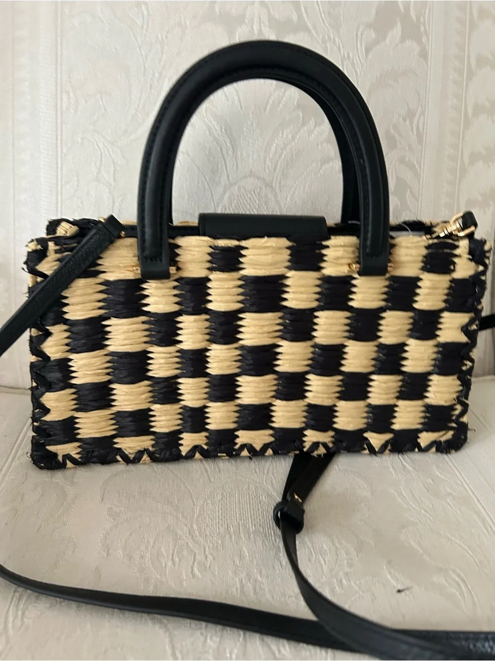 So unique! Tory Burch ELLA HAND-CROCHETED EAST-WEST TOTE - Picture 7 of 12